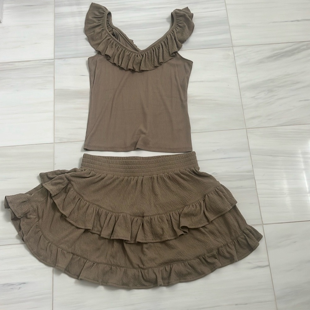 Theo & Spence Skirt Set